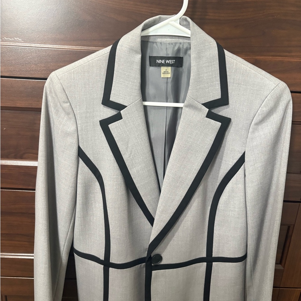 Nine West Gray Blazer with Black Trim